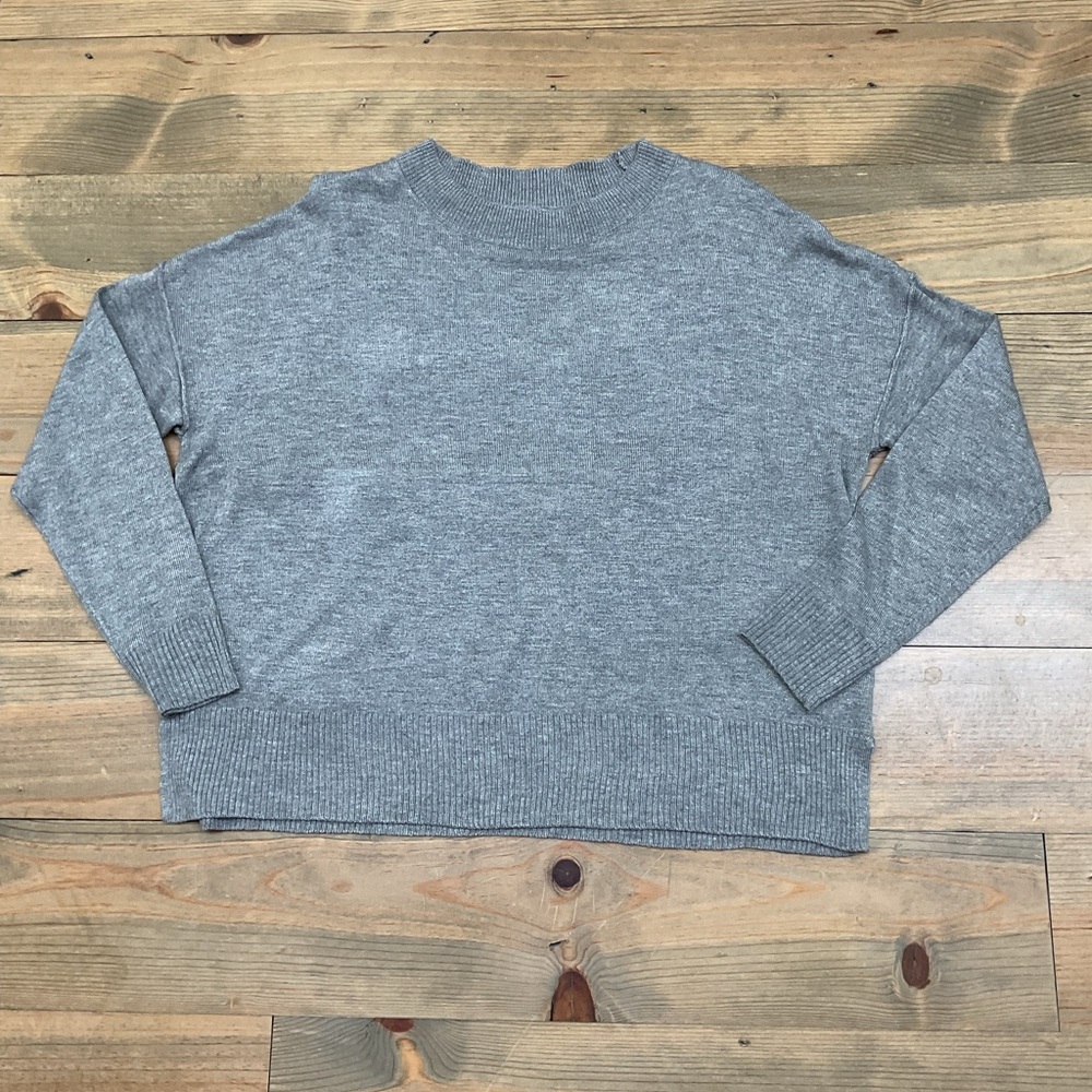 ‼️BRASS PLUM GRAY CREW NECK SWEATER‼️